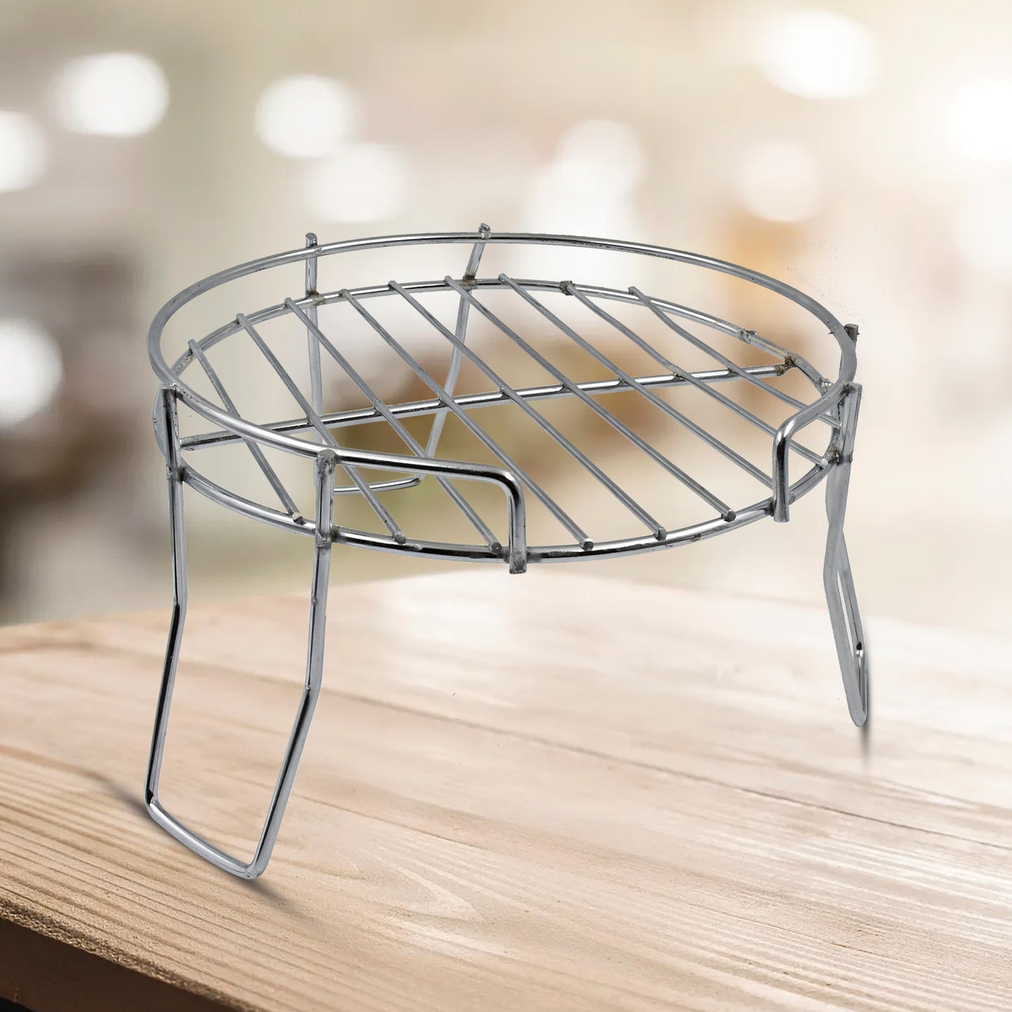 Wukusy 2559 pot stand for home garden balcony and living room decor, featuring a sturdy metal frame and decorative design.