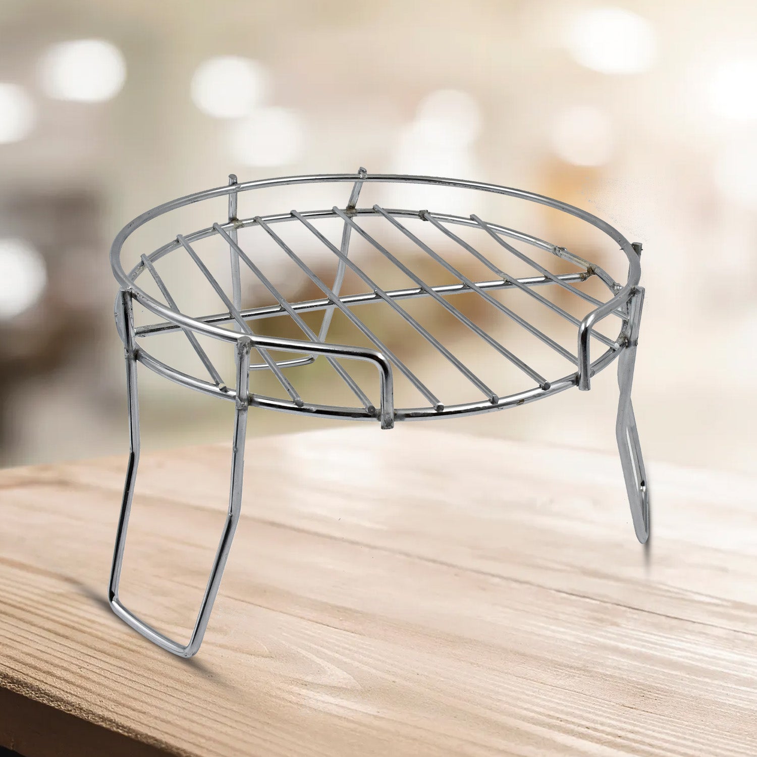 Wukusy 2559 pot stand for home garden balcony and living room decor, featuring a sturdy metal frame and decorative design.