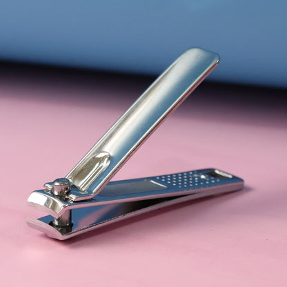 Wukusy stainless steel nail clipper with nail catcher and file, compact and ergonomic for precise personal grooming.
