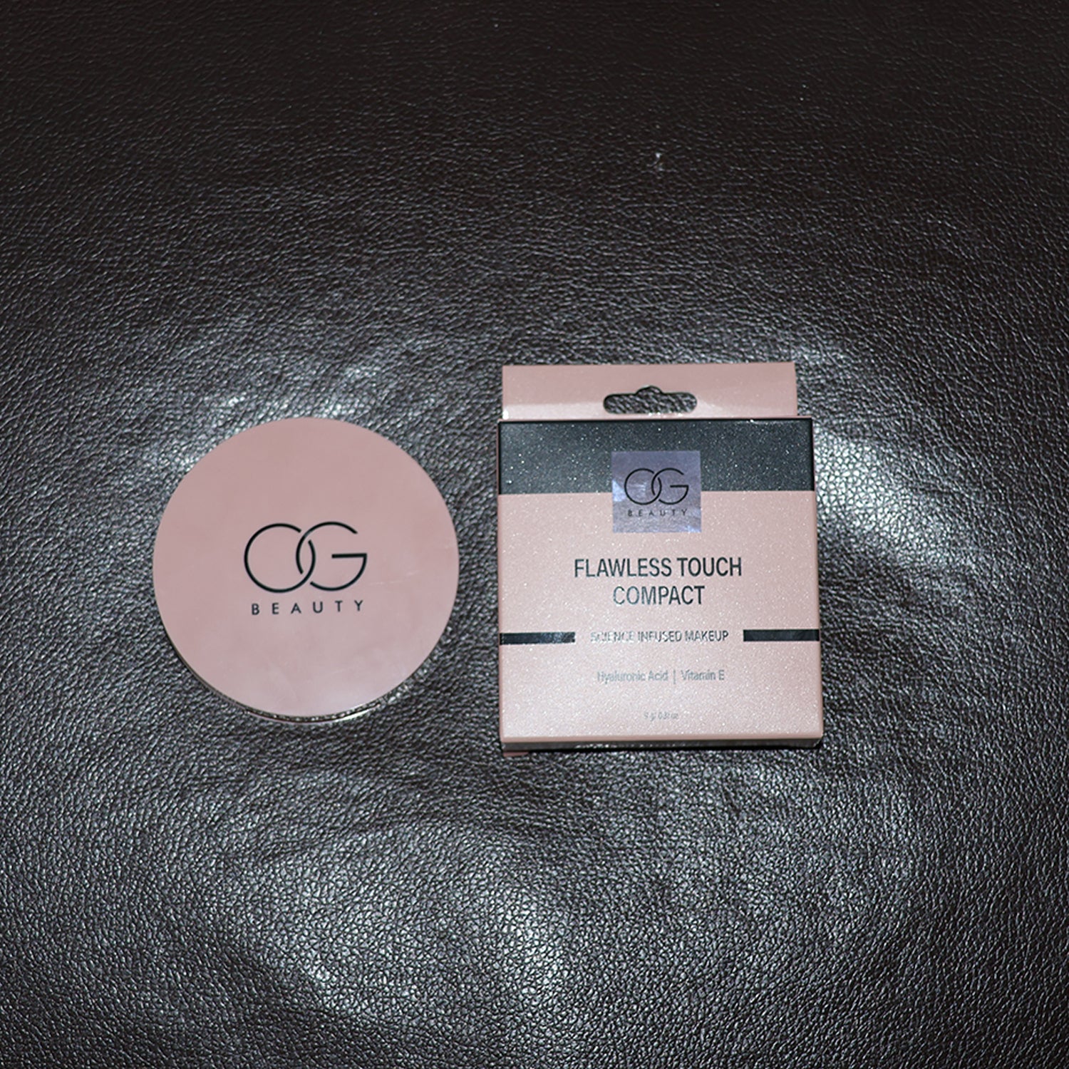 Wukusy Og Beauty Frappe Flawless Touch Compact Powder in 9g, featuring a sleek compact design for a smooth, flawless finish.