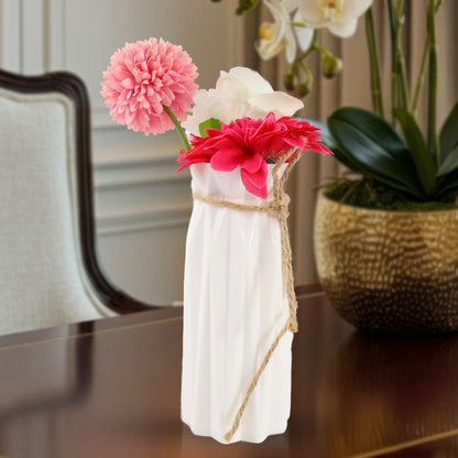 Wukusy plastic vase pot with elegant design, suitable for home decor or gifting, featuring a smooth, modern appearance.
