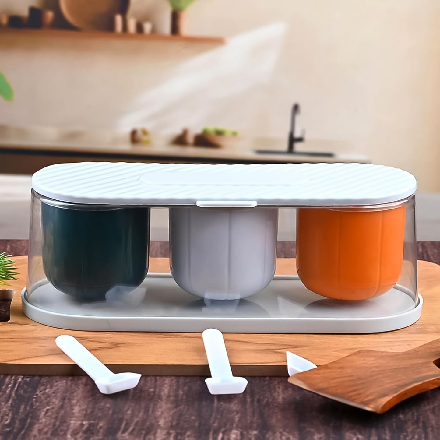 Wukusy 3-grid seasoning spice masala box kit with spoons, multicolor, suitable for home kitchen storage and organization