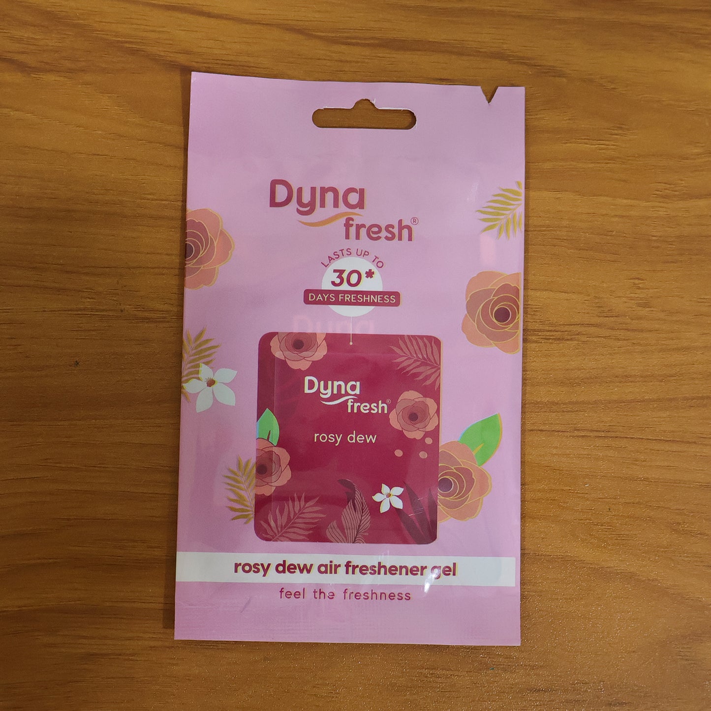 Wukusy Rosy Dew hanging air freshener gel in a 10g container with pink floral scent and decorative hanging string