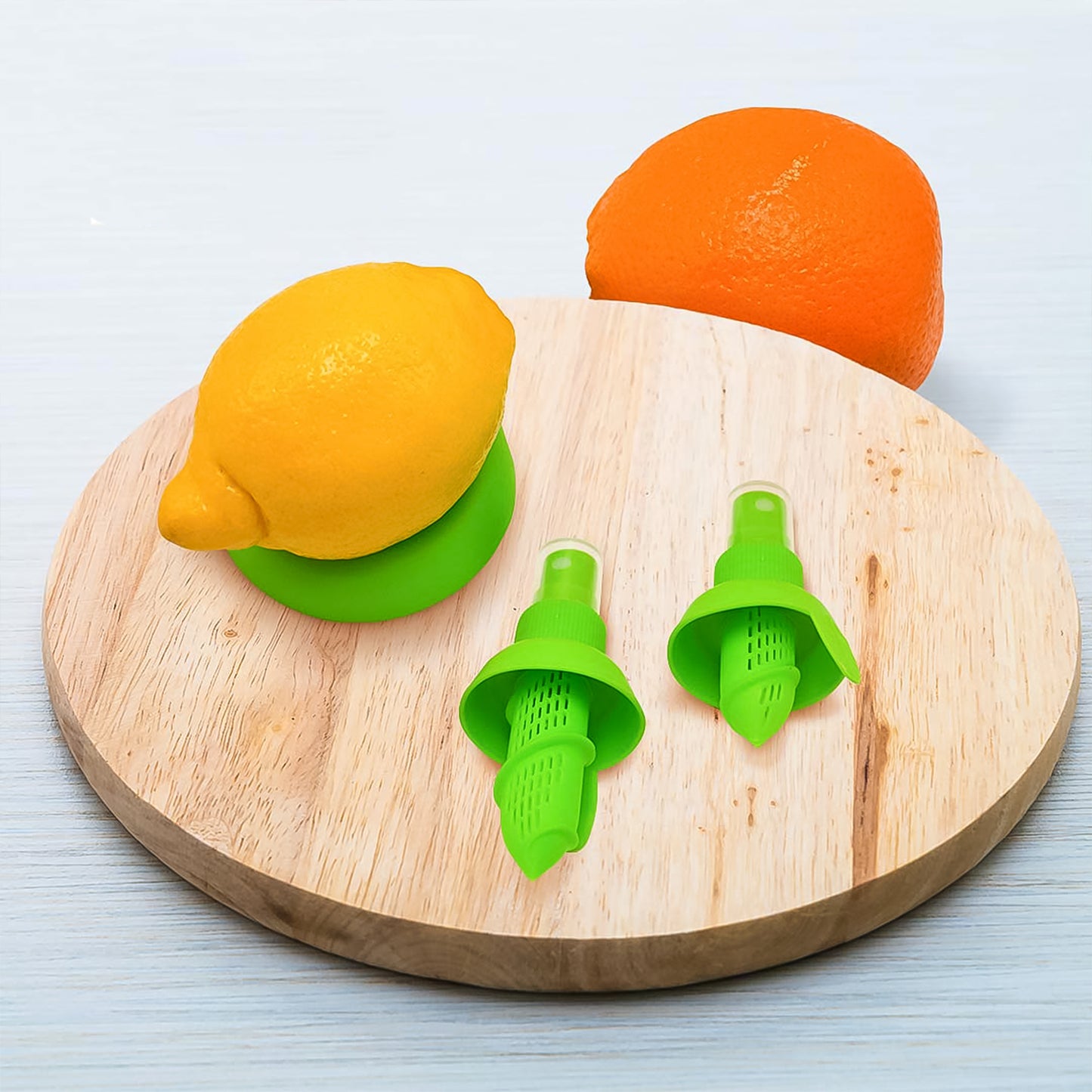 Wukusy Creative Lemon Sprayer and citrus juicer set featuring three kitchen tools for fresh lemon and lime juice extraction.