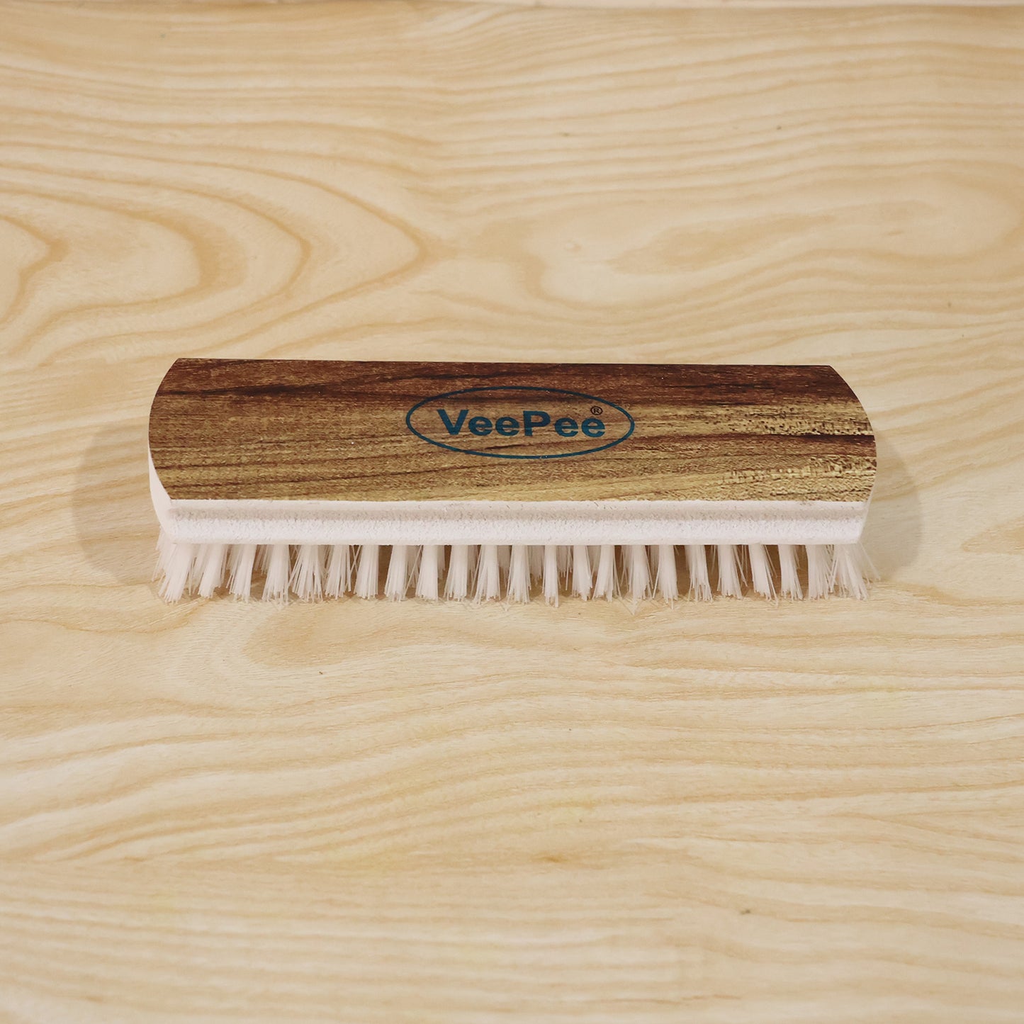 Wukusy Veepee cloth cleaning scrub brush with heavy-duty bristles and wooden handle for effective washing and scrubbing tasks
