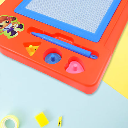 Magnetic slate sketch pad for kids by Wukusy, 27x19 cm, with a black surface for drawing and magnetic features.