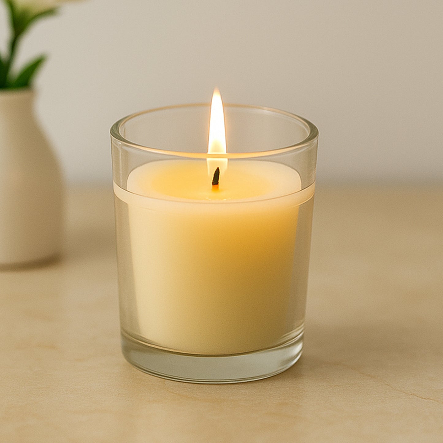 Wukusy Inlief scented votive jar candle in a 50g glass holder, perfect for home decor and creating a cozy atmosphere.