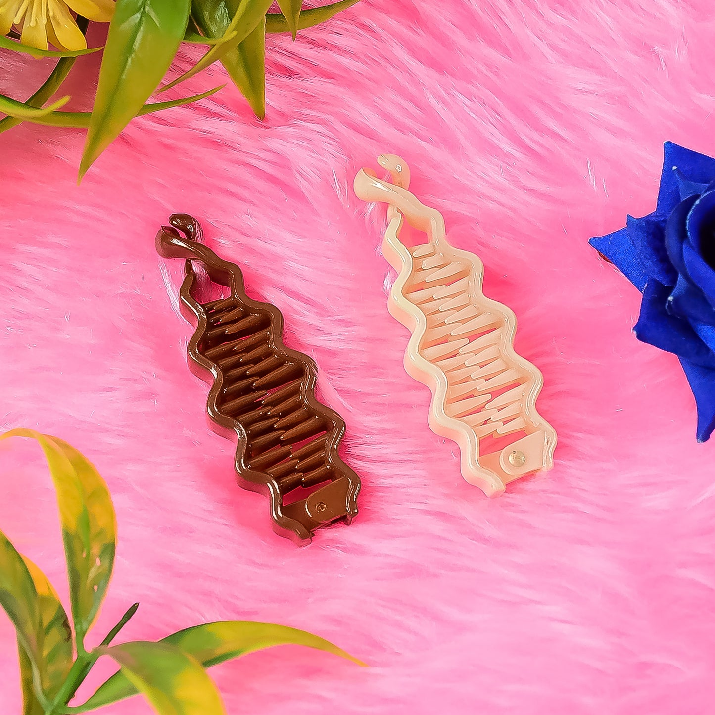 Wukusy plastic hair claw clip in mixed colors, strong grip, large size, designed for securing thick or long hair.
