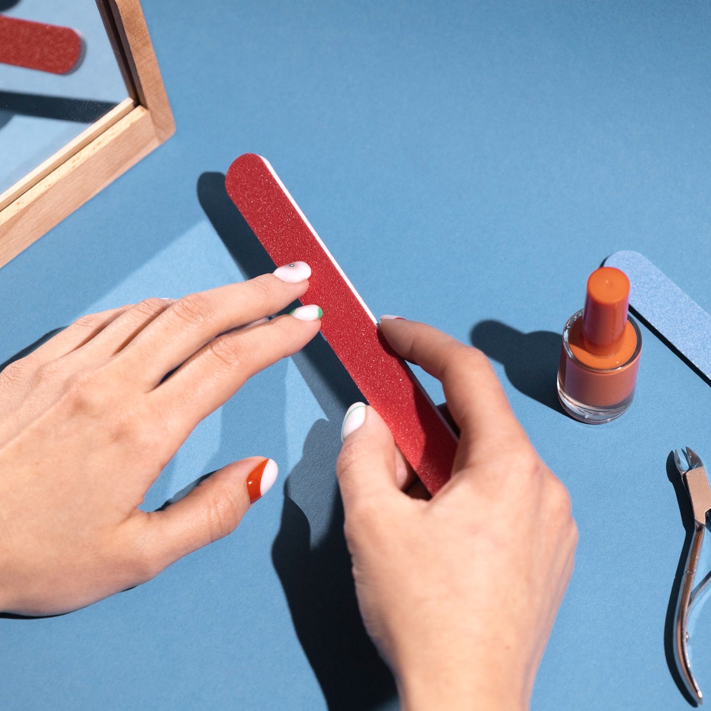 Wukusy double-sided professional nail filer set with two 9 cm nail shapers for smooth, precise nail shaping and filing.