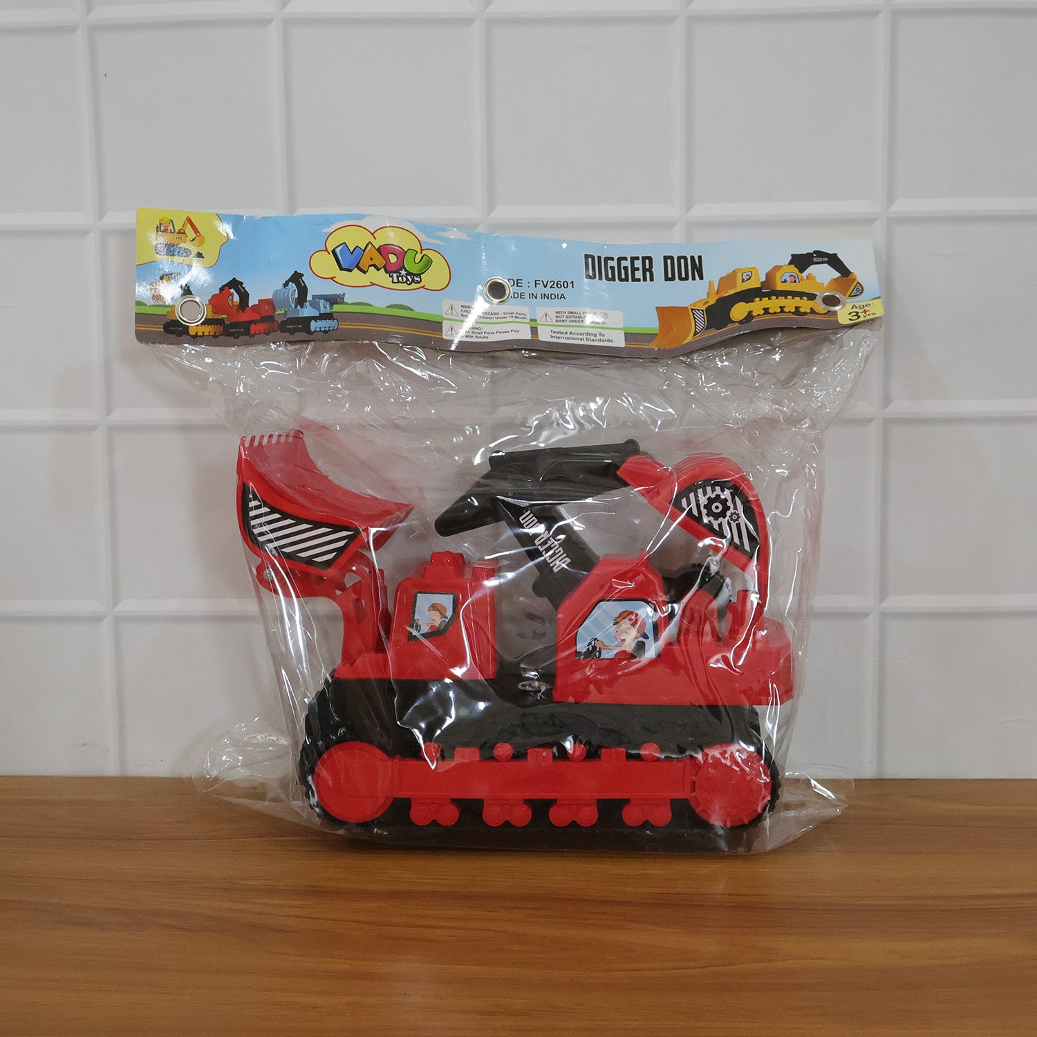 Wukusy Digger Don construction track toy with colorful excavator and track, suitable for children's imaginative play.