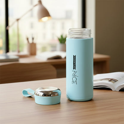 Wukusy leak-proof glass water bottle with a clear body and leak-proof lid, perfect for on-the-go hydration.