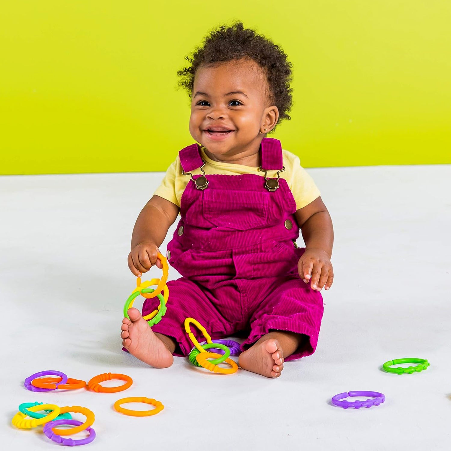 Wukusy Baby Learning Links educational toy set with 36 colorful plastic links for early childhood development and fine motor skills.