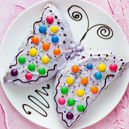 Wukusy butterfly-shaped silicone cake cup liners for muffins, cupcakes, soap, biscuits, and chocolates, microwave and oven safe, pack of 4.