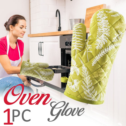 Wukusy 0684 baking essential cotton padded heatproof microwave oven mitt for baking and oven use, with durable cotton padding.