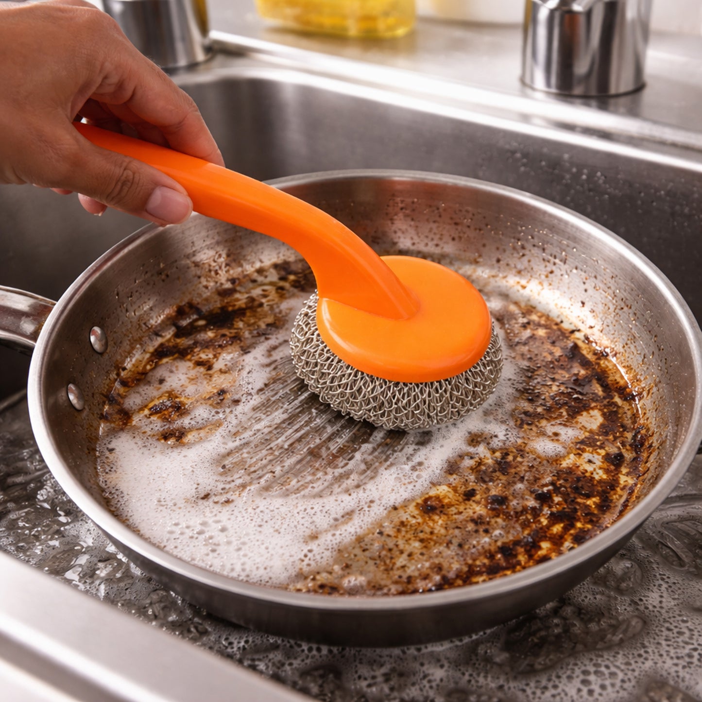 Wukusy heavy duty cleaning scrubber set with long handle, durable scrubbers for tough cleaning tasks in a compact set.