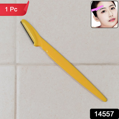 Wukusy Precision Facial Eyebrow Razor and Trimmer for shaping eyebrows and removing facial hair, compact and easy to use.