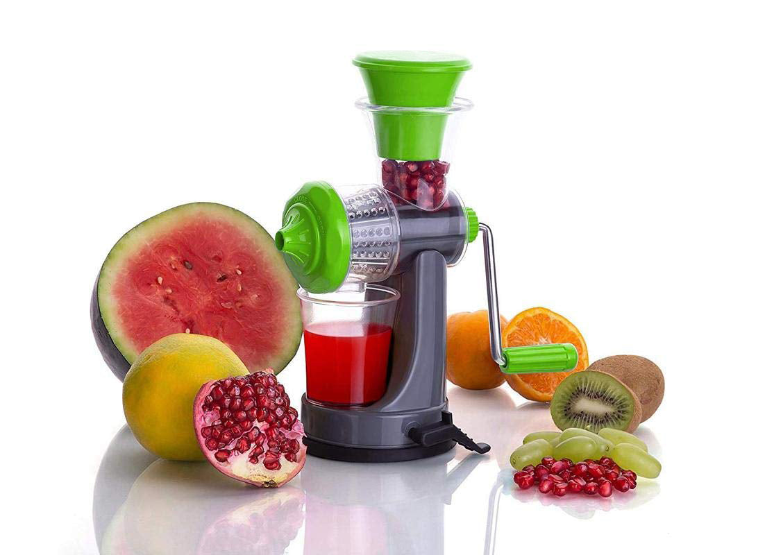 Wukusy 0074c mini fruit and vegetable juicer with compact design, stainless steel components, and easy-to-use operation.