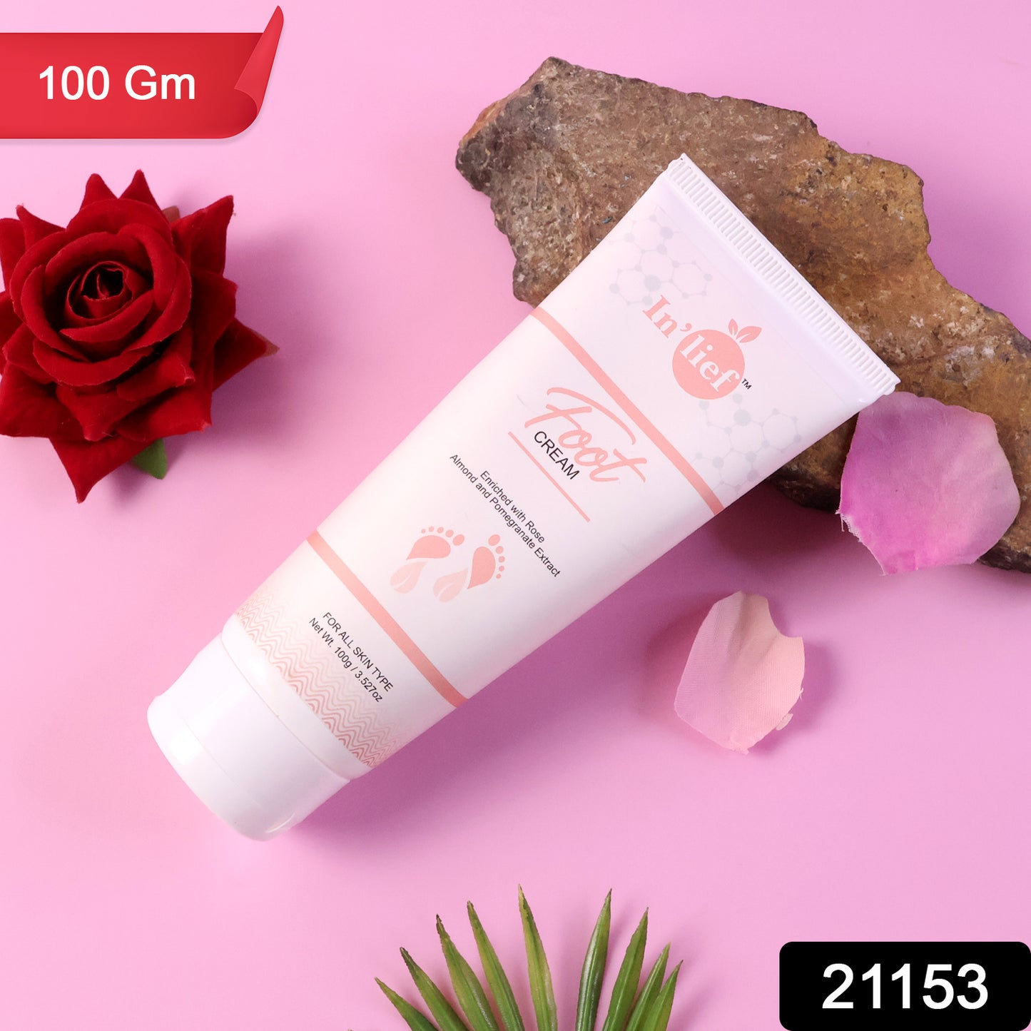 Wukusy Deep Nourishing Foot Care Cream in 100g jar, showcasing smooth, hydrated feet with a clean, natural appearance.
