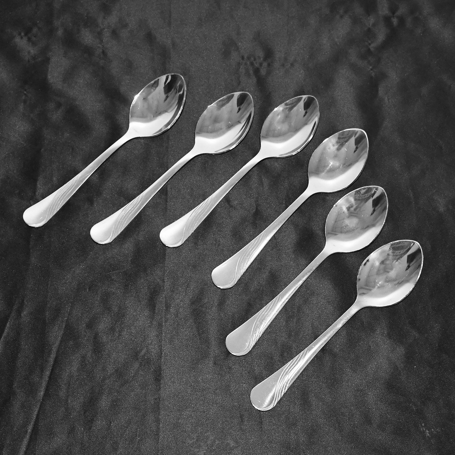 Set of six Wukusy Supermom stainless steel dining spoons for home and kitchen use, featuring polished, durable design.