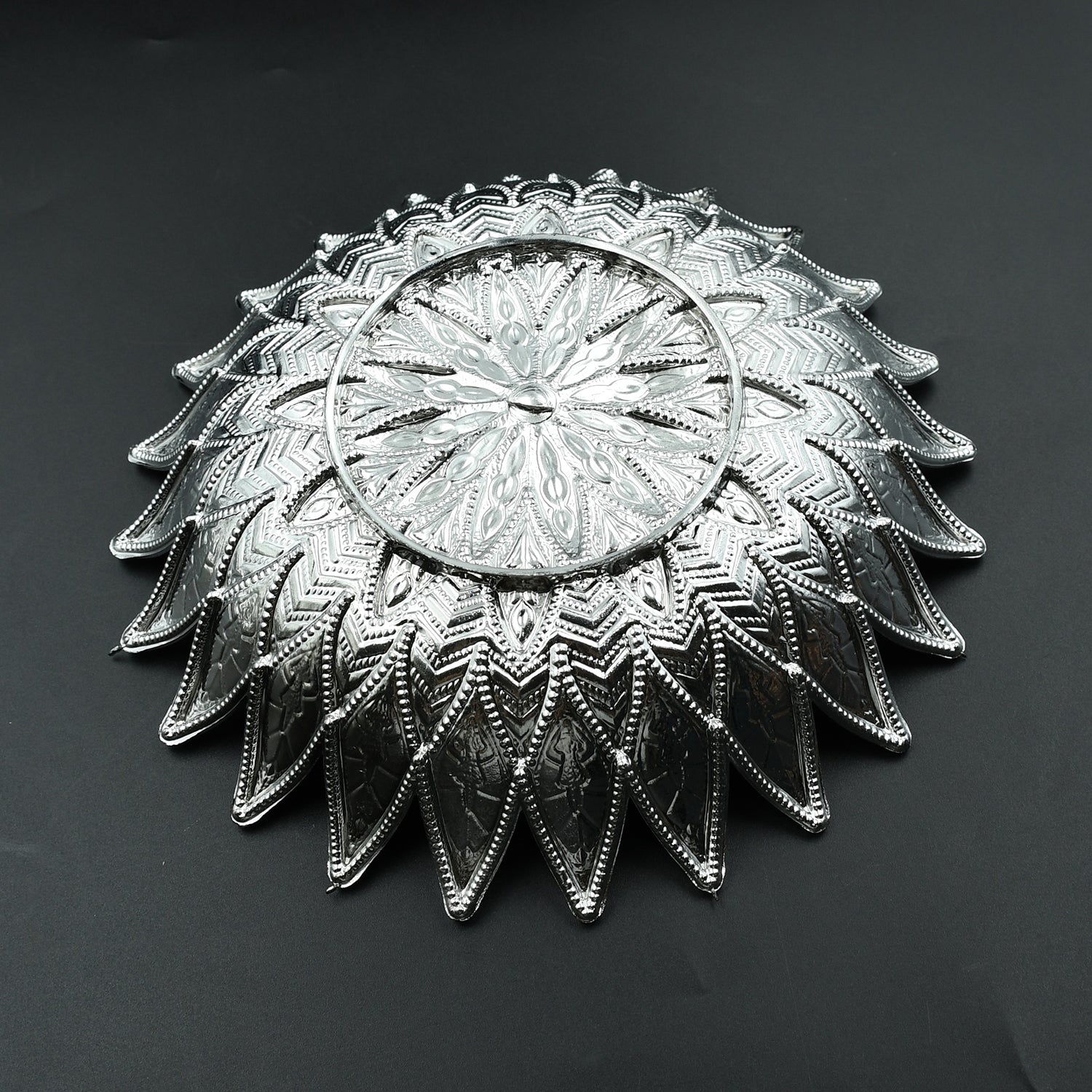 Wukusy 5480 traditional design plastic serving tray in silver finish, decorative multi-purpose tray for serving Mukhwas and snacks.
