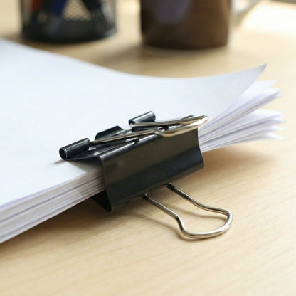 Set of 12 medium black heavy-duty binder clips with 32mm size from Wukusy, shown with closed metal handles for secure paper binding.