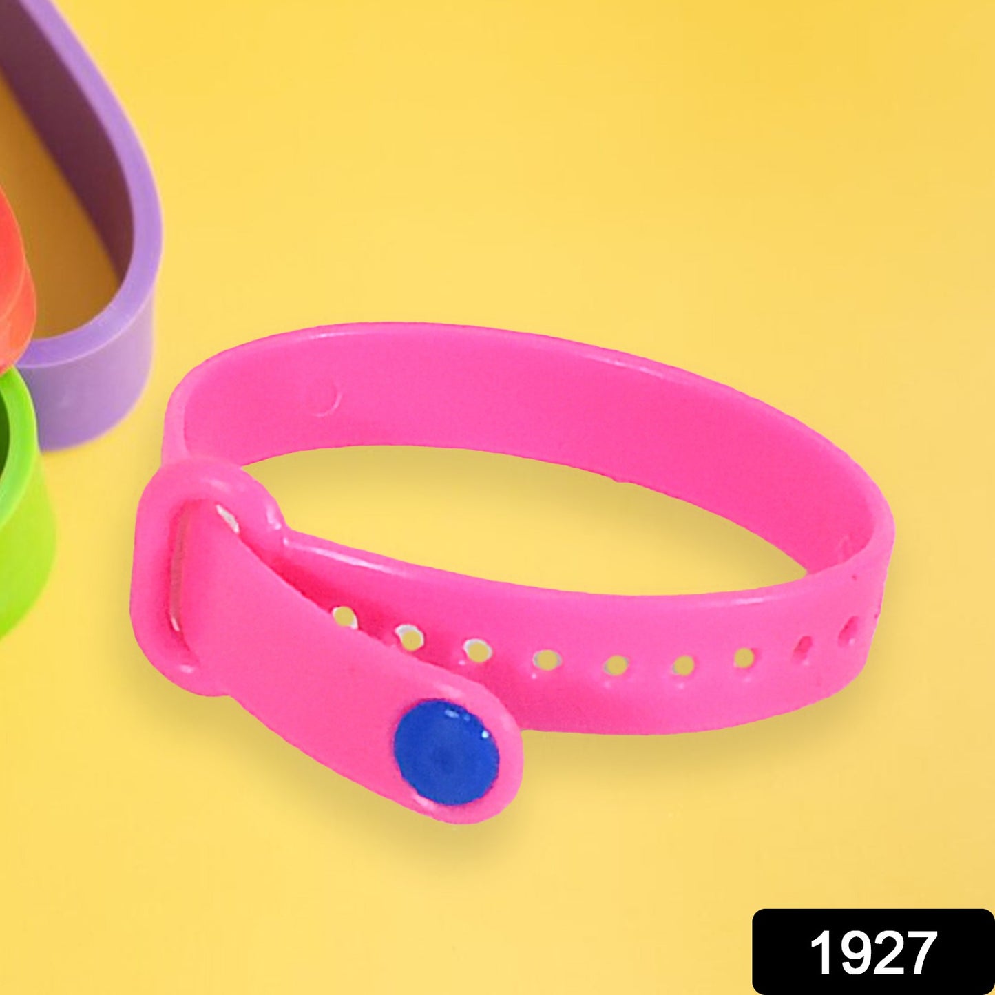 Wukusy 1927 Special Friendship Belt for kids, colorful fabric toy symbolizing true friendship and bonding among children.