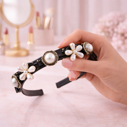 Luxury pearl floral hair band for women and girls by Wukusy, featuring elegant pearl and floral design for special occasions.