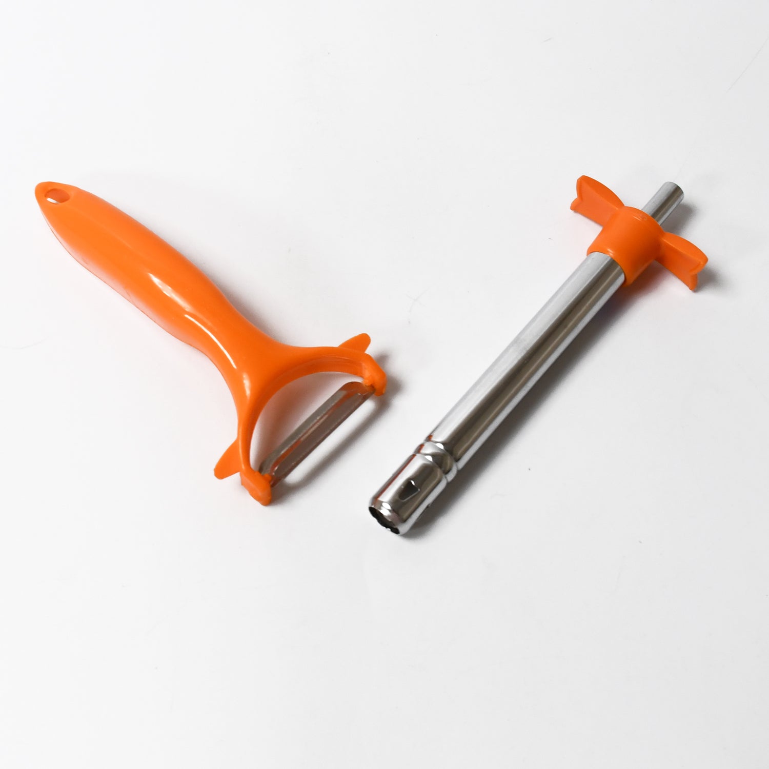 Wukusy 2-in-1 stainless steel kitchen combo set with gas lighter and vegetable peeler, featuring durable steel construction and ergonomic design.