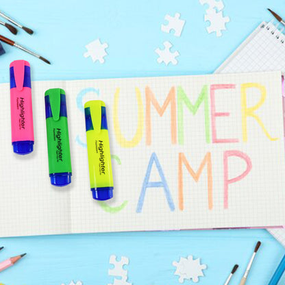 Set of three Wukusy water-based highlighter pens in assorted colors with broad tips, ideal for office and writing tasks.