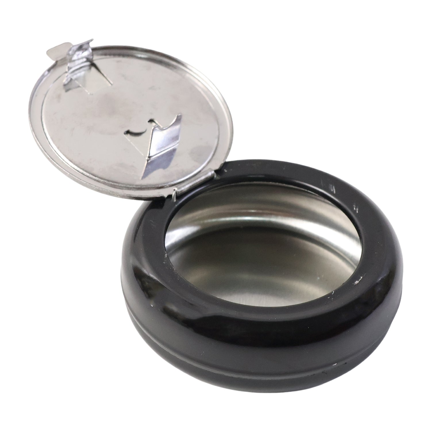 Wukusy round smokeless ashtray with lid, home improvement accessory, close-up view showing its sleek design and lid closure