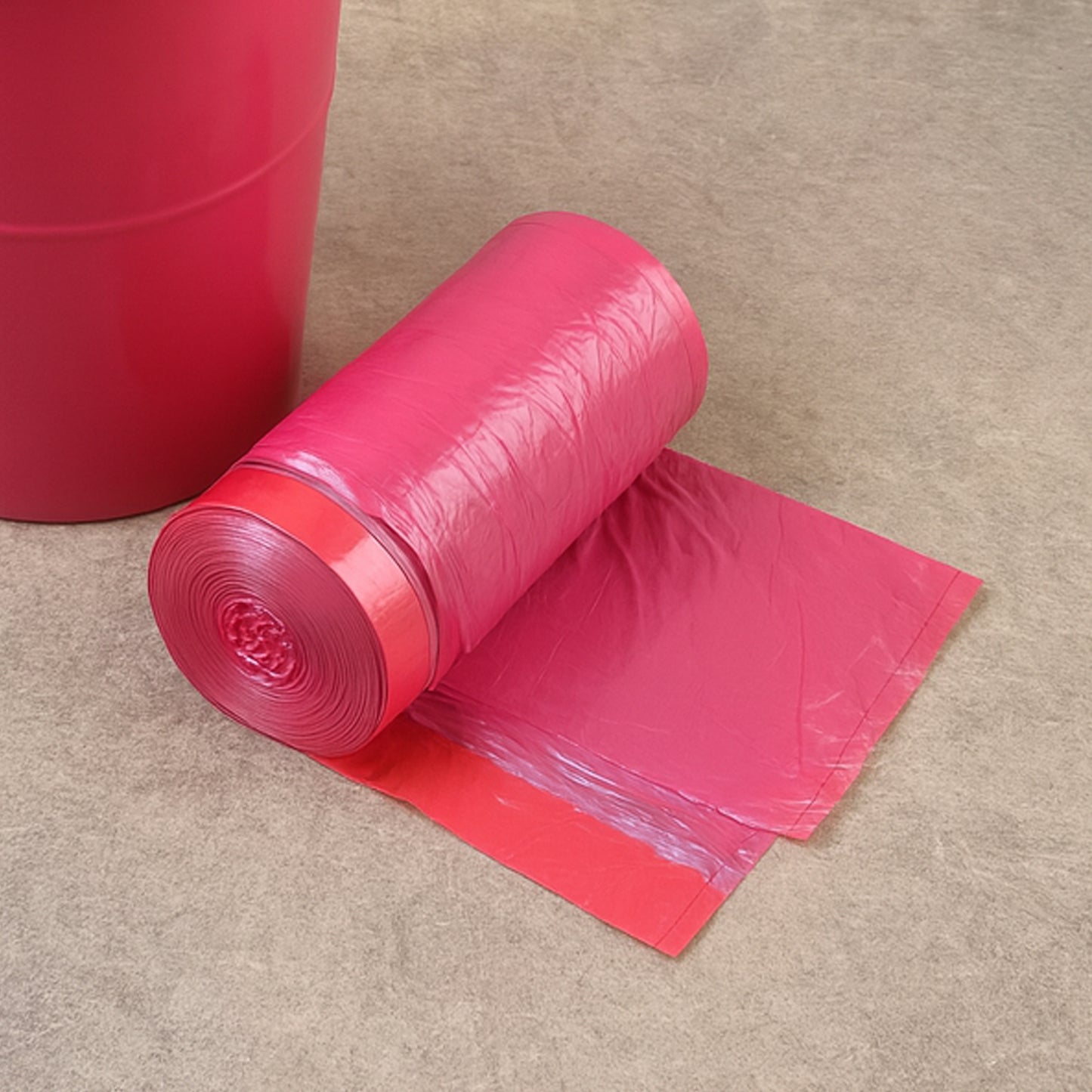 Wukusy high-quality garbage bag measuring 45x45 cm, suitable for home and kitchen waste disposal, single pack.