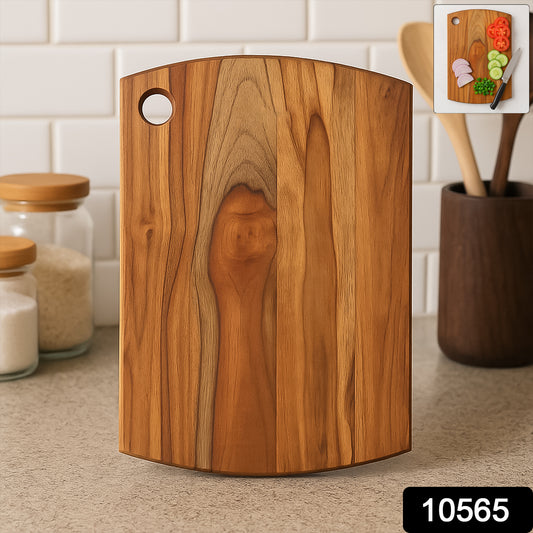 Wukusy Supermom premium teak wood chopping board for kitchen, showing a sturdy, natural wood surface ideal for food prep.