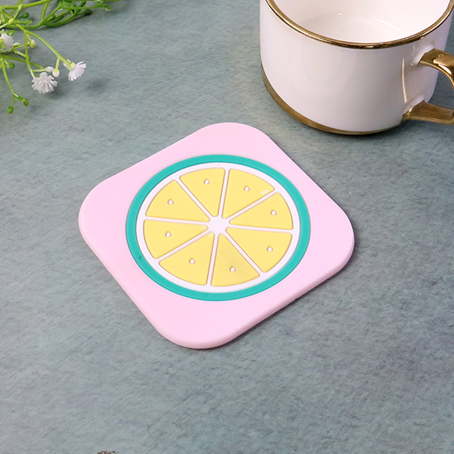 Wukusy premium silicone drink coaster with mixed design, 88 cm diameter, perfect for home and kitchen use.