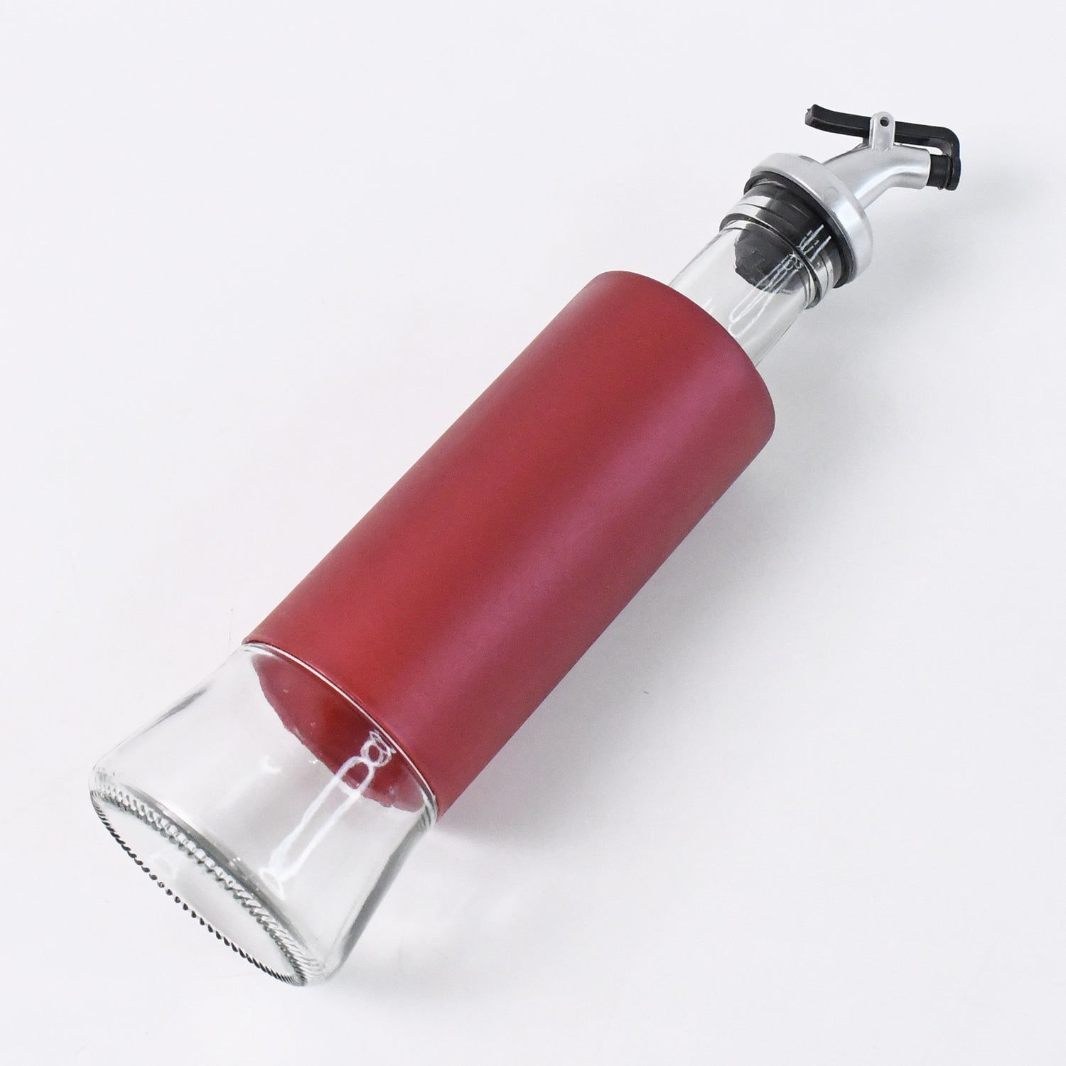 Wukusy glass oil and vinegar dispenser bottle with plastic cover, 300ml capacity, suitable for kitchen storage and pouring.