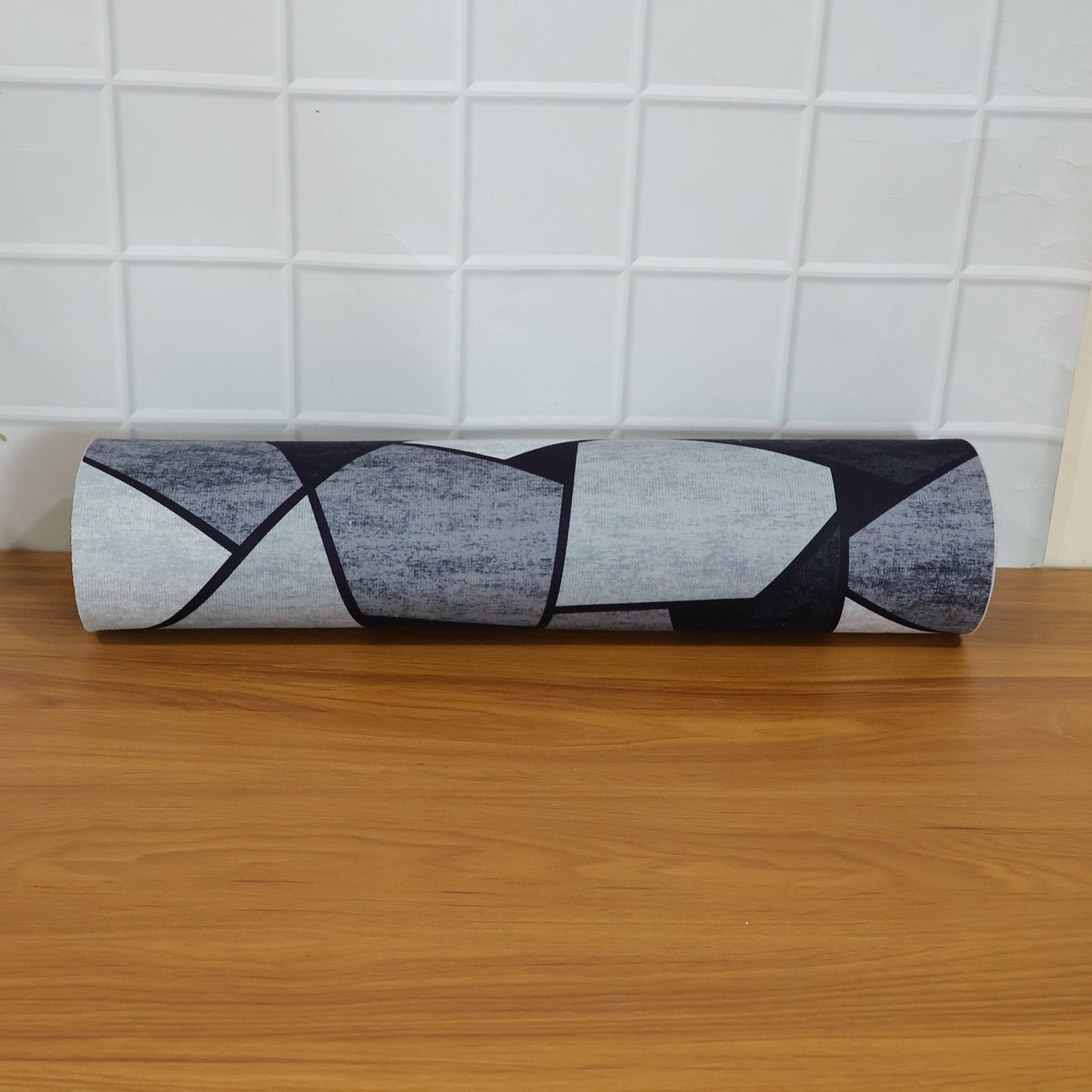 Wukusy geometric anti-slip door floor mat in 90x60 cm with modern pattern, suitable for entryways and high-traffic areas