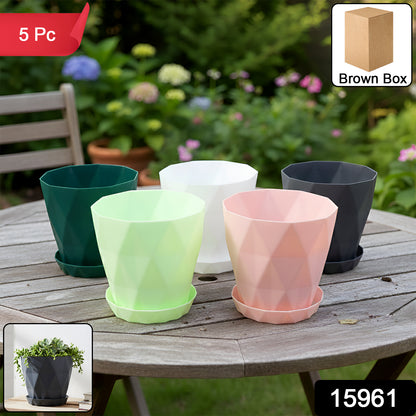 Set of five Wukusy diamond design plastic flower pots with drain trays for gardening and plant display.
