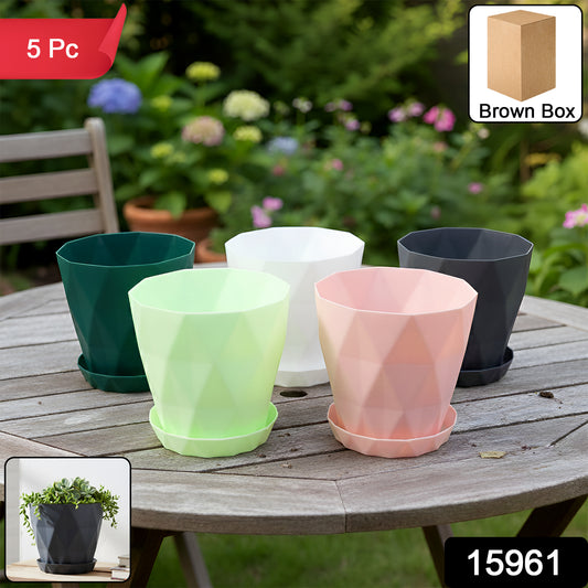 Set of five Wukusy diamond design plastic flower pots with drain trays for gardening and plant display.