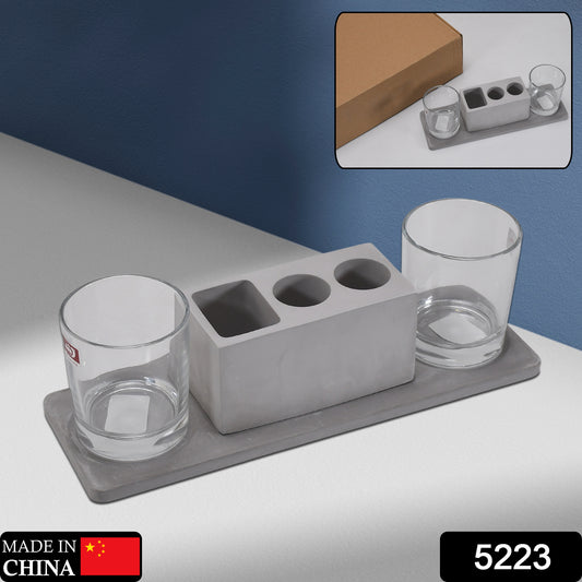 Wukusy 5223 2-wine glass marble holder with attractive design for hotel and cafe use, displayed on a stylish tabletop.