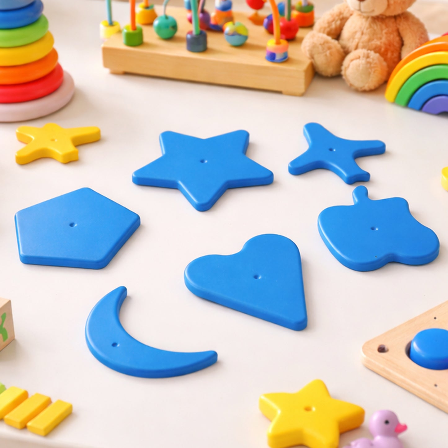 Wukusy Kids Learning Shape Puzzle Toy Set with 6 colorful wooden puzzles and various geometric shapes for early education.