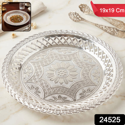 Elegant round silver serving tray with floral design by Wukusy, featuring intricate decorative patterns for stylish presentation.