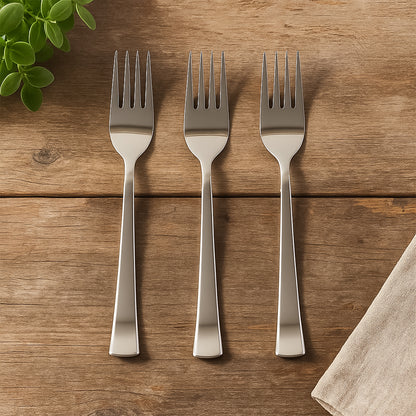 Set of three Wukusy Premium Stainless Steel Dinner Forks with polished finish, ideal for home and kitchen use.