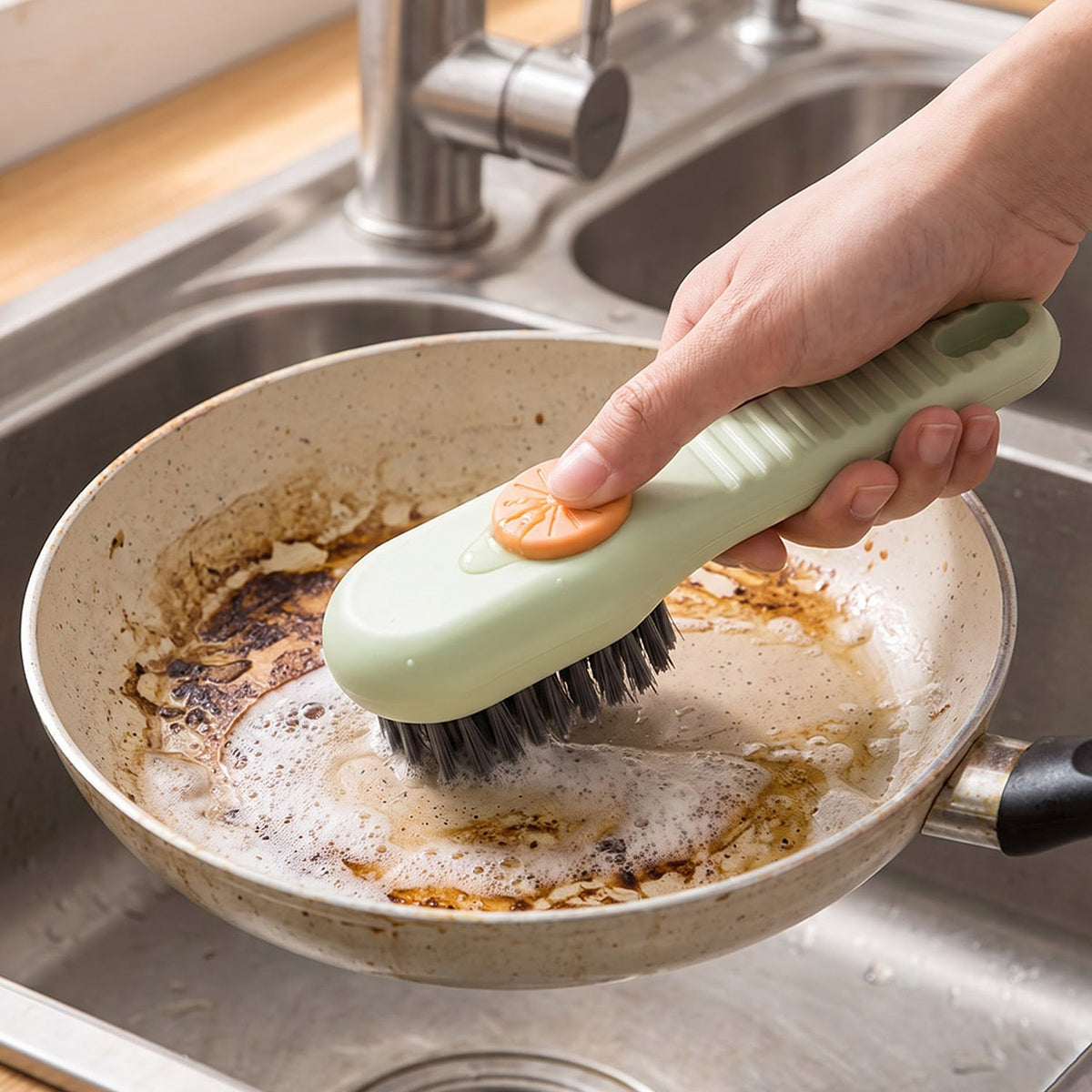 Brush With Liquid Dispenser For Kitchen Utensil And Cookware Cleaning Use (1 Pc)