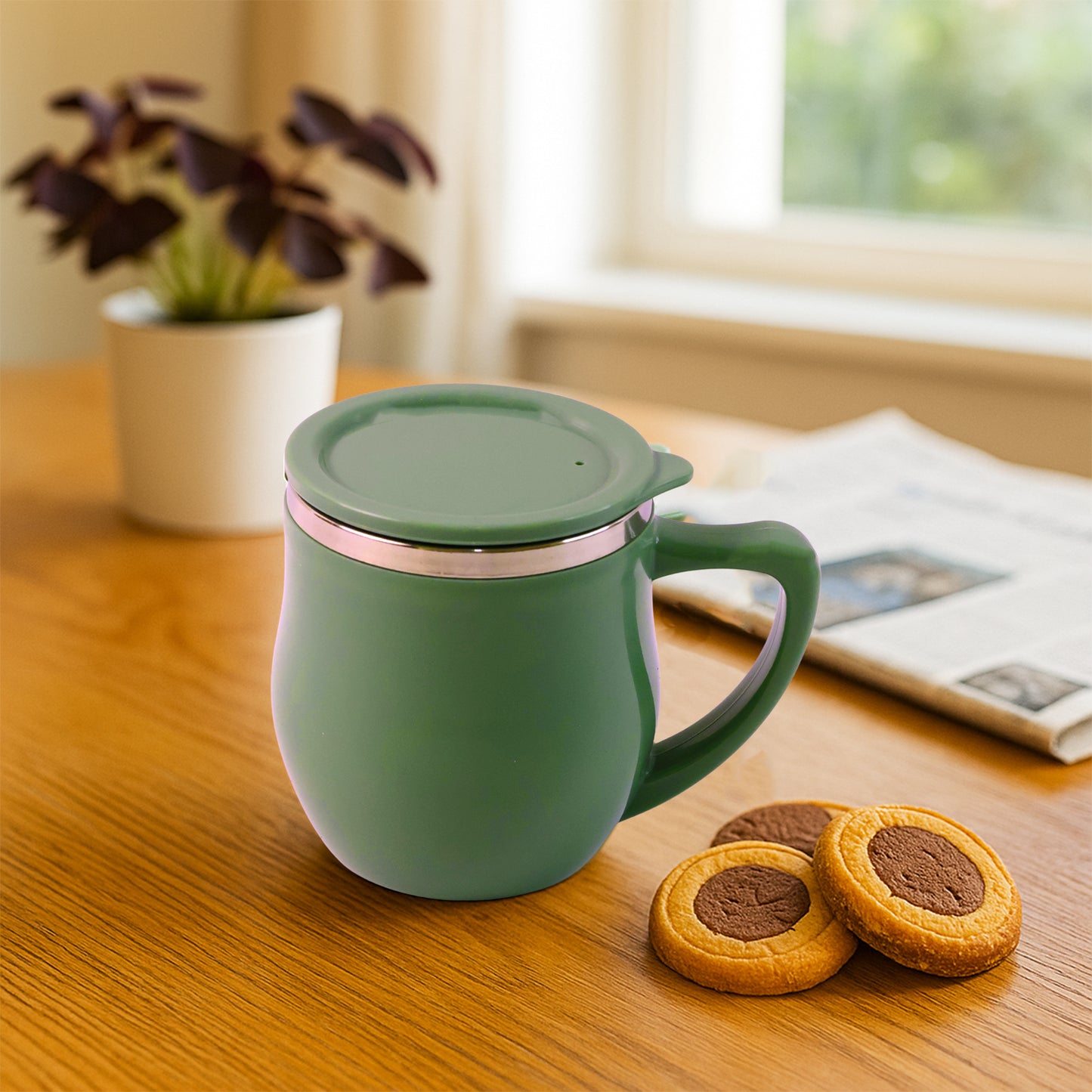 Wukusy Apex double-wall desk mug, 200ml, made of ceramic, with a sleek design for home and office use.