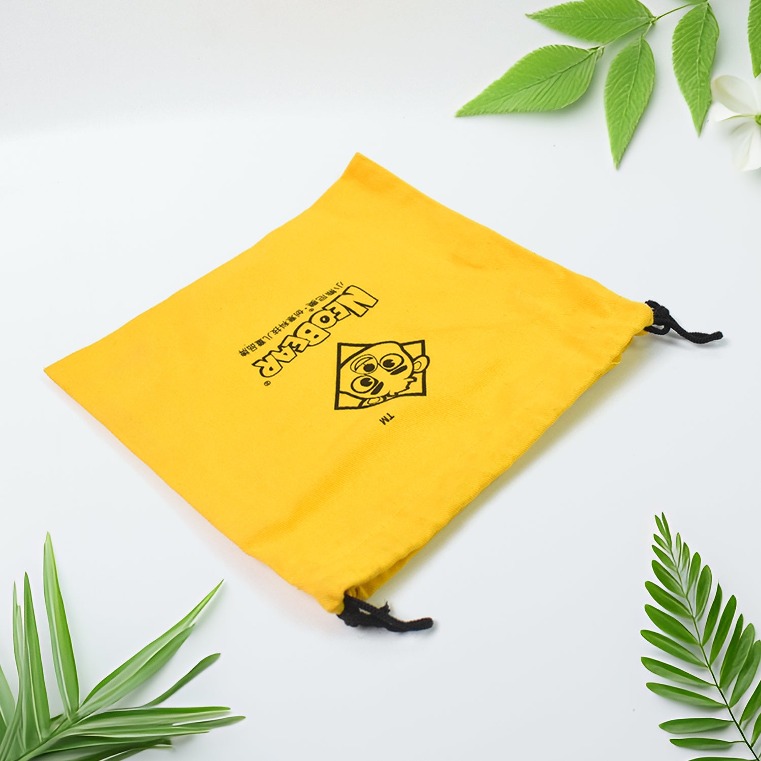 Small heavy-duty Dori bag from Wukusy, designed for home improvement tasks, with durable material and compact size.