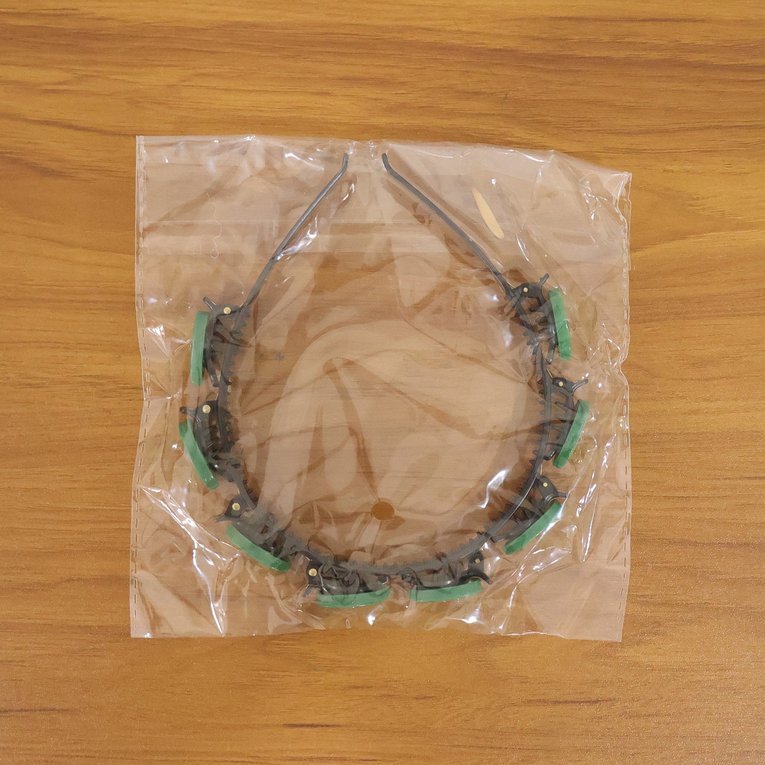 Wukusy decorative hair band with cute fruit design, featuring colorful fruit motifs on a stylish hair accessory.