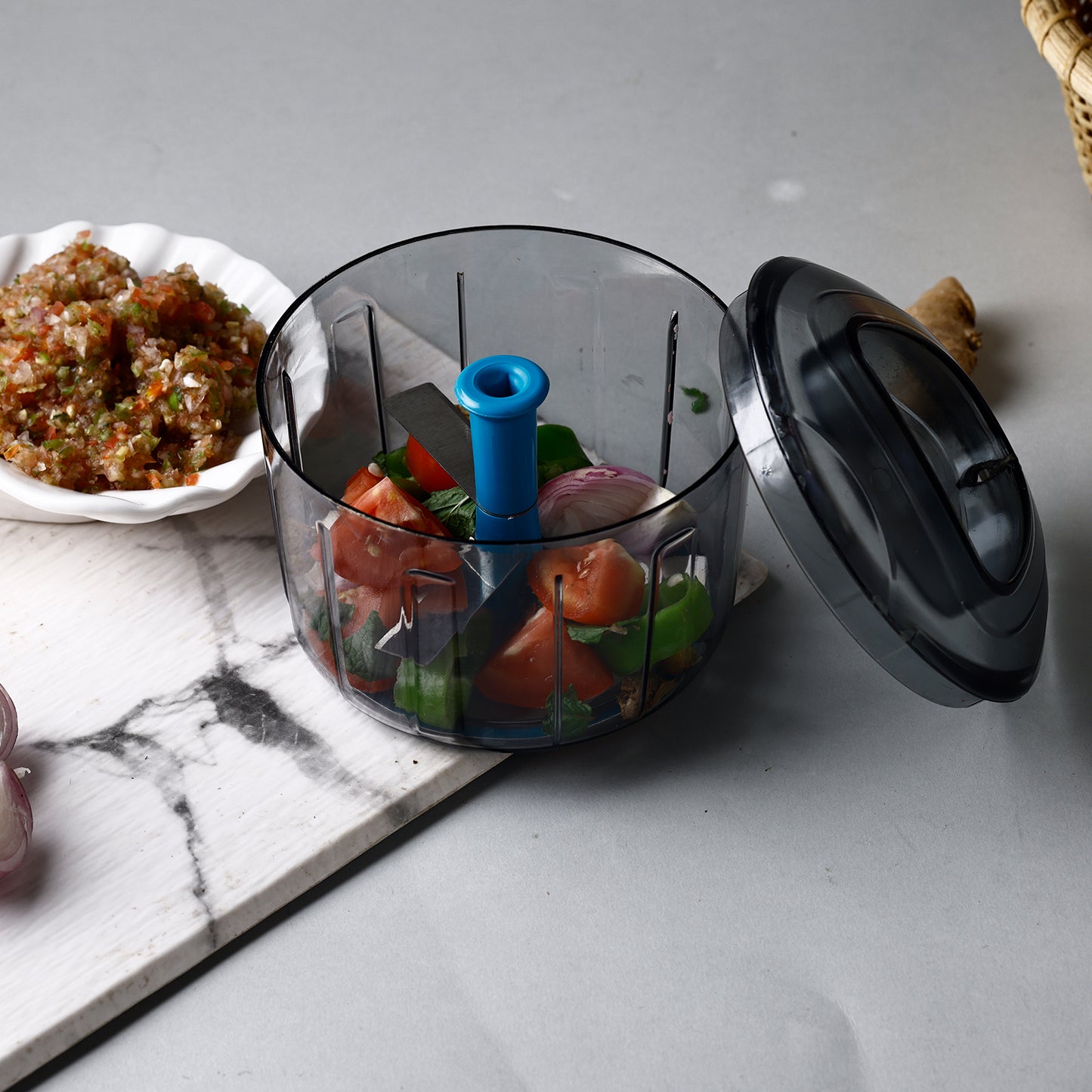 Wukusy 8140 Ganesh Bingo Lock-unlock Push Chopper with 725ml capacity, featuring a colorful Ganesh design and ergonomic handle.