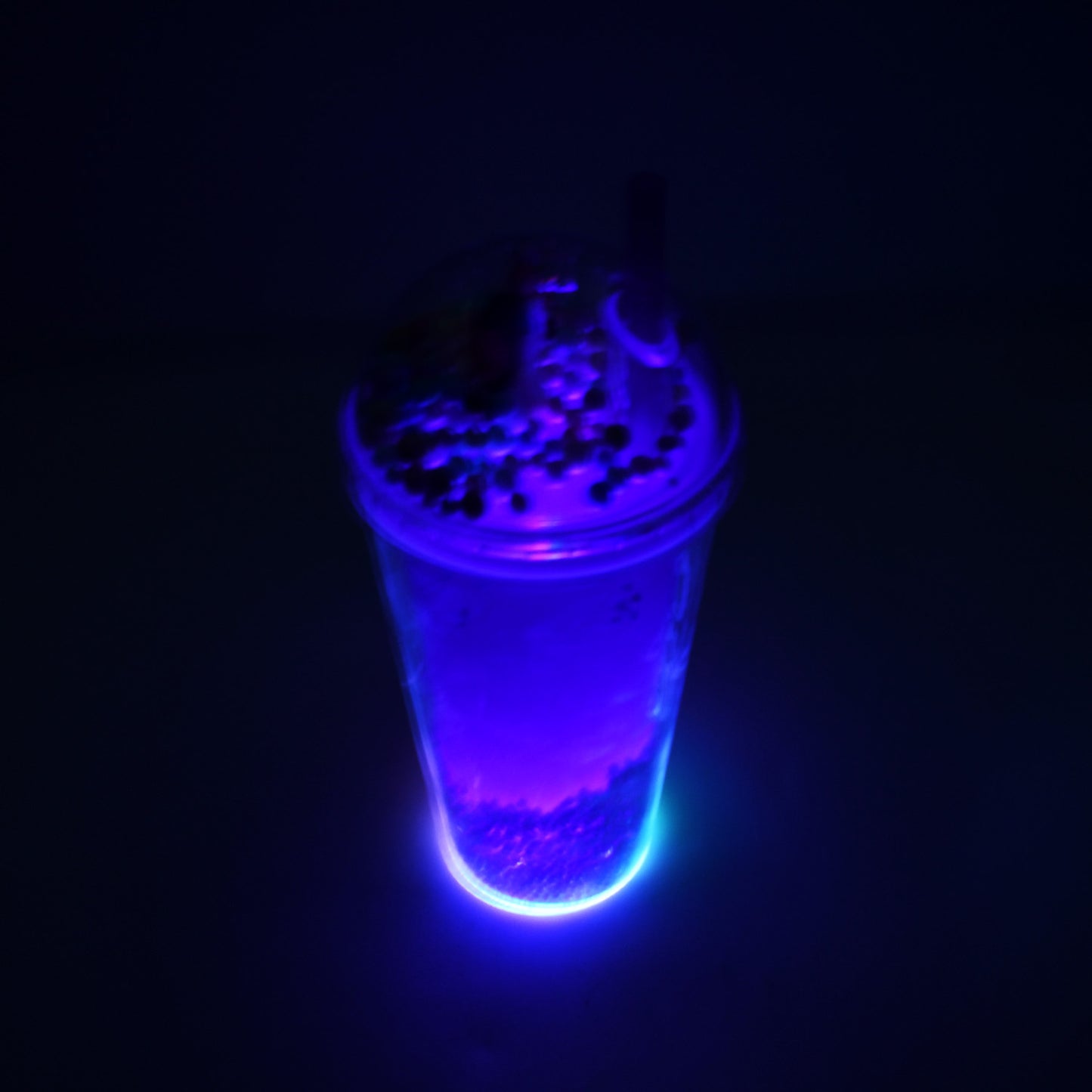 Wukusy 6883a design printed sipper bottle with toy LED glow light, double wall glass water bottle with straw for kids and girls.