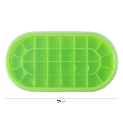 Wukusy premium oval silicone ice cube tray with lid, showing flexible silicone mold and lid for easy ice cube removal.