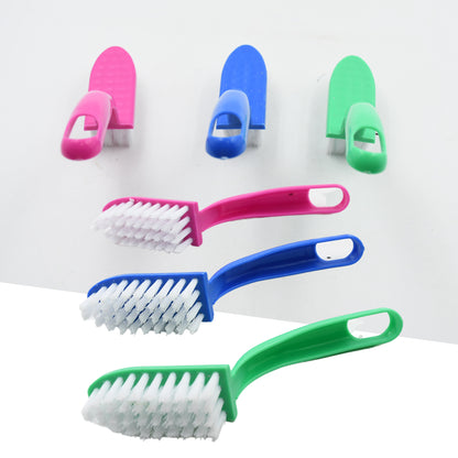 Wukusy 7956 multi-purpose kitchen cleaning brushes set with fish, vegetable, and fruit cleaning tools on a white background.