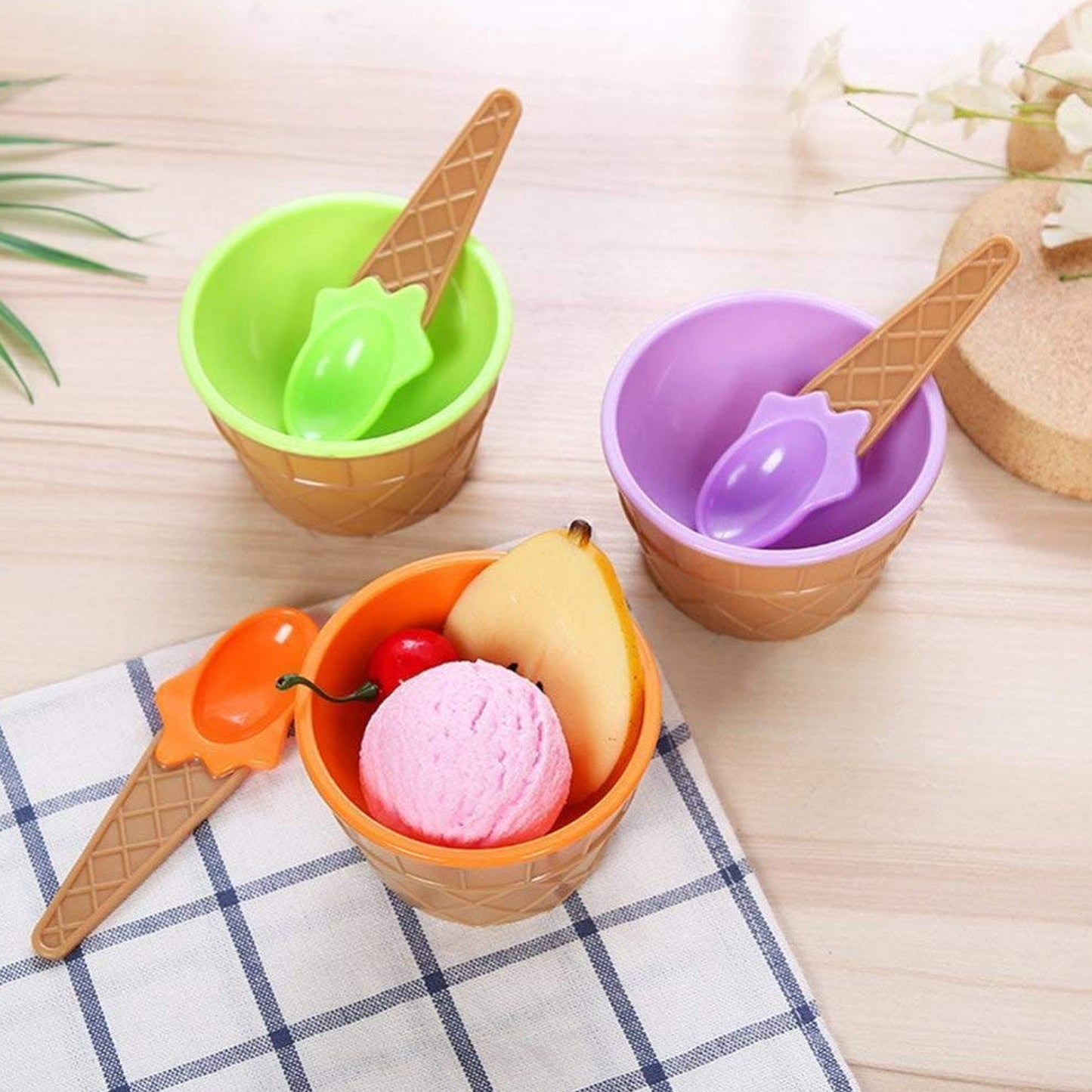 Wukusy 5320 ice-cream waffle spoon and bowl set with two cups and spoons for serving cold desserts at home.